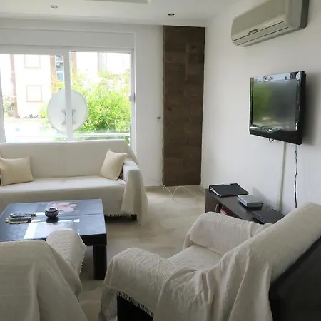 Golf Villas *